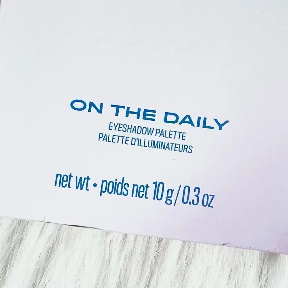 Item Beauty daily eyeshadow